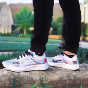 nike zoom fly betrue on feet
